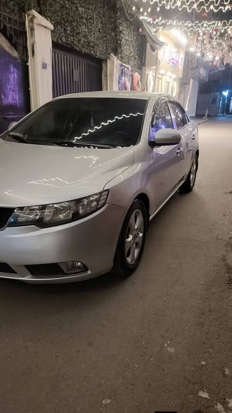 كيا فورتي 2009 - صورة 4