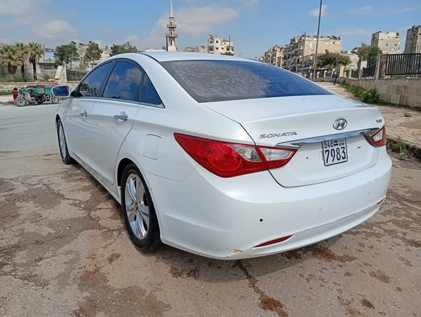 هيونداي سوناتا 2011 - صورة 5