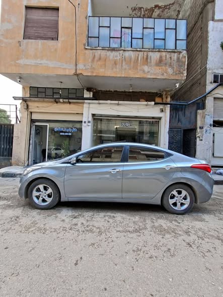 هوندا أفانتي 2012 - صورة 4