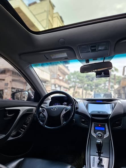 هوندا أفانتي 2012 - صورة 5