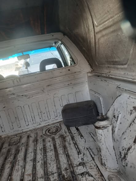 سكودا بيك أب 1994 - صورة 3