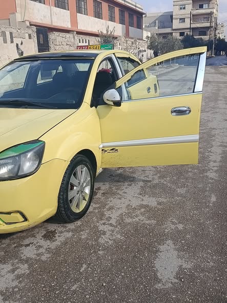 كيا ريو 2011 - صورة 2