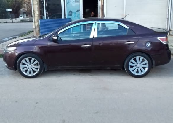 كيا فورتي 2010 - صورة 3