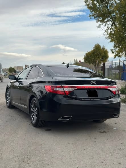 هيونداي ازيرا 2012 - صورة 2