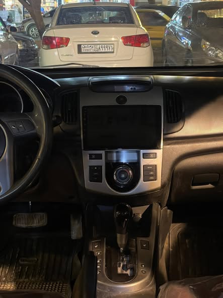 كيا فورتي 2009 - صورة 2