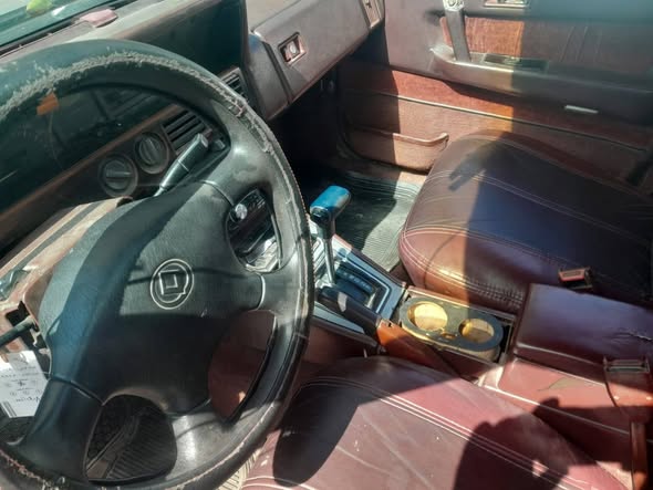 مازدا 929 1983 - صورة 4