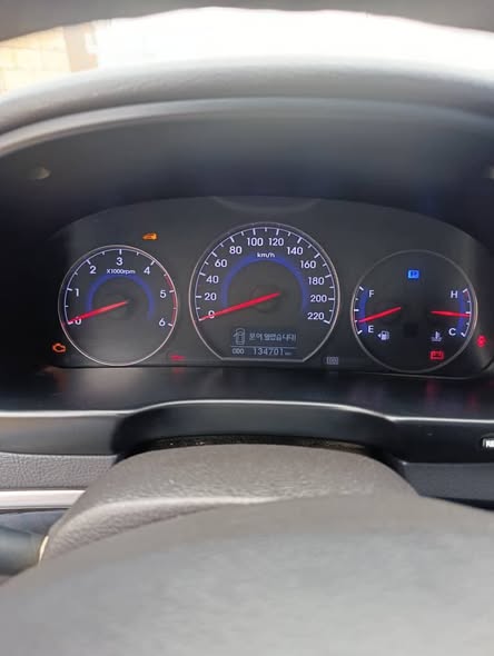 هيونداي سنتافيه 2012 - صورة 4