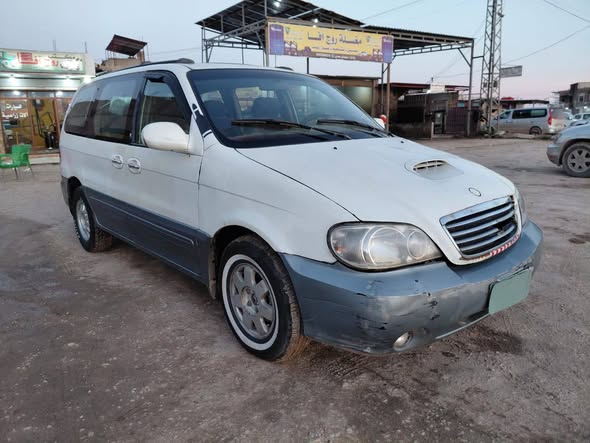 كيا كرنفال 2001 - صورة 3