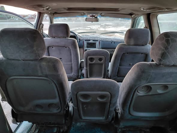 كيا كرنفال 2001 - صورة 5