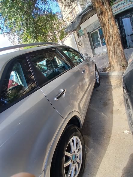 كيا سورينتو 2012 - صورة 3