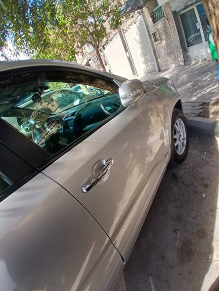 كيا سورينتو 2012 - صورة 4