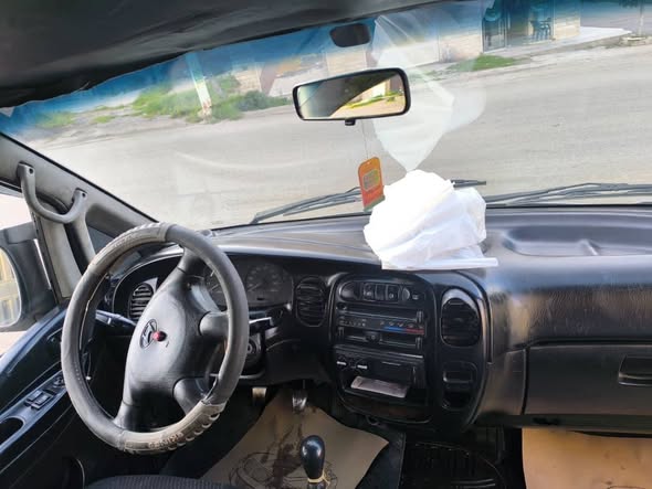 هيونداي ستاريكس 2003 - صورة 3