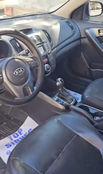 كيا فورتي 2011 - صورة 4