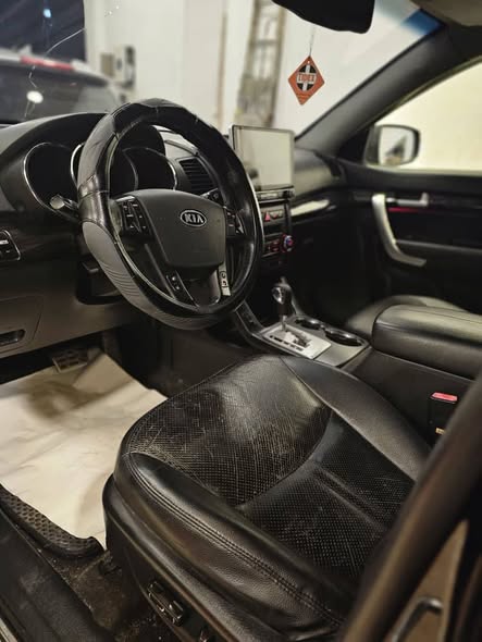 كيا سورينتو 2010 - صورة 2