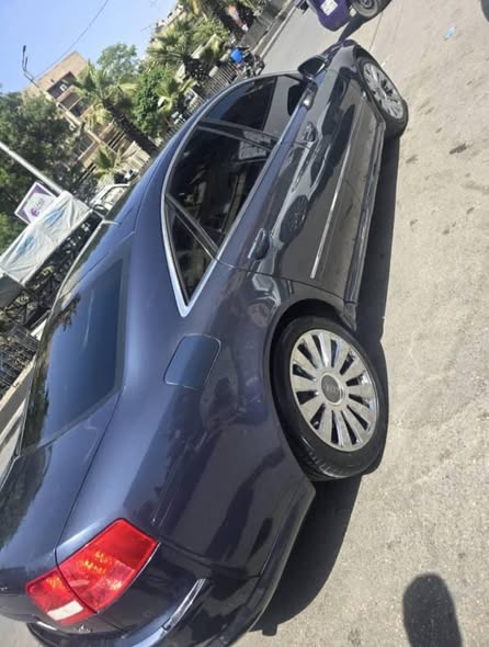 أودي A8 2003 - صورة 2