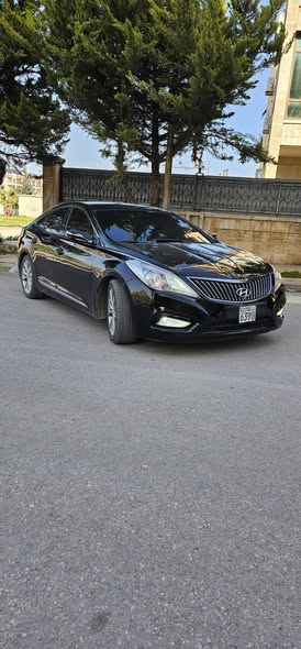 هيونداي أزيرا 2012 - صورة 2