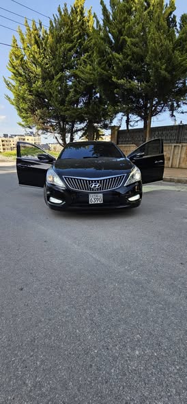 هيونداي أزيرا 2012 - صورة 4