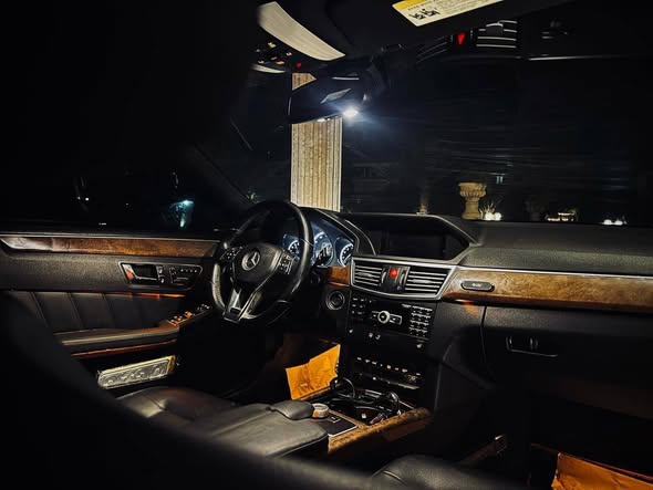 مرسيدس E350 2012 - صورة 4