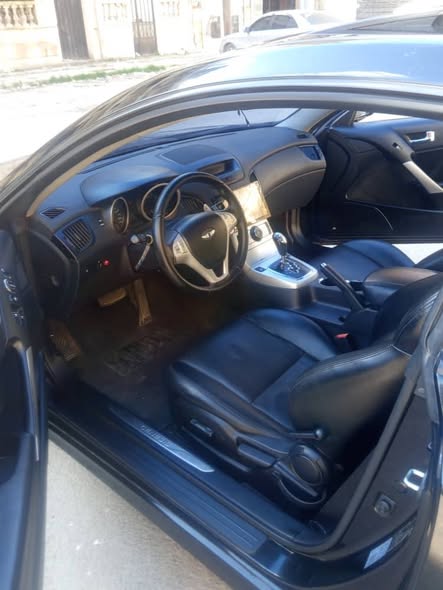 جينيسيس كوبيه 2010 - صورة 4