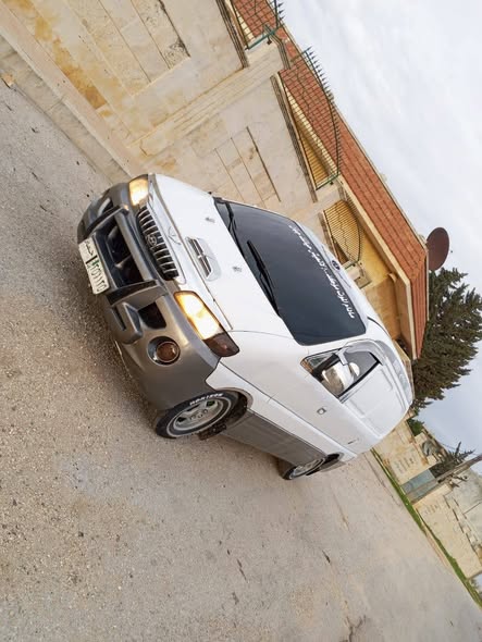 هيونداي ستاركس 1999 - صورة 1