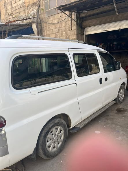 هونداي H-1 2005 - صورة 3