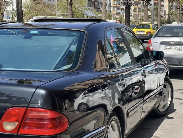 مرسيدس E 320 1998 - صورة 4