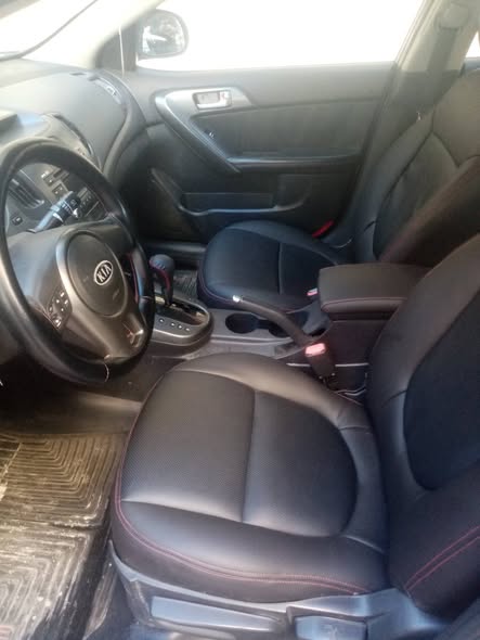 كيا فورتي 2010 - صورة 3