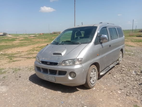 هيونداي H-1 2003 - صورة 1