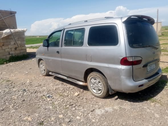 هيونداي H-1 2003 - صورة 2