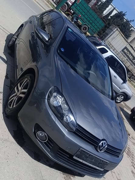 فولكس فاجن غولف 2012 - صورة 1