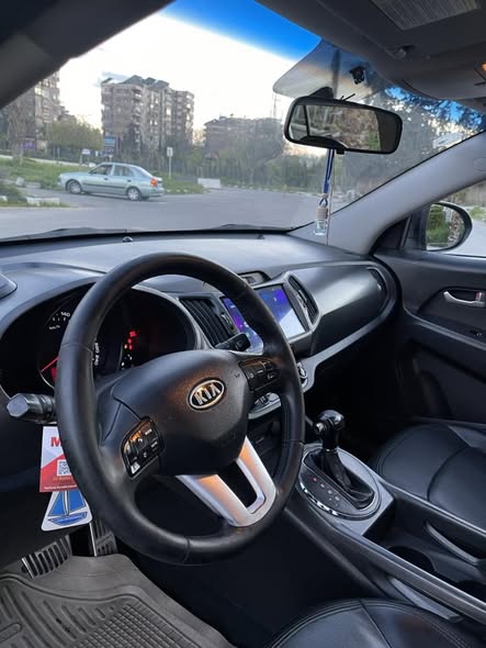 كيا سبورتاج 2011 - صورة 5