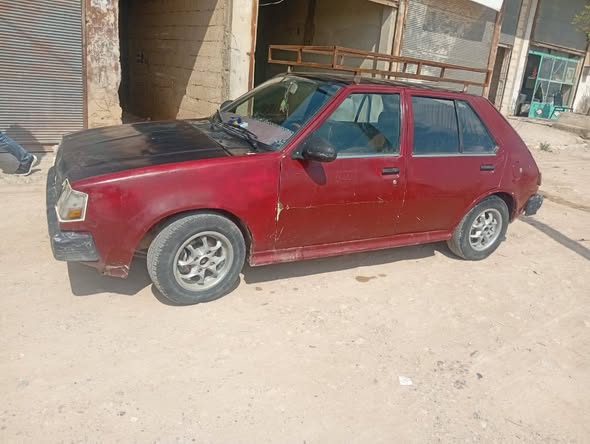 ميتسوبيشي 1200 1983 - صورة 4