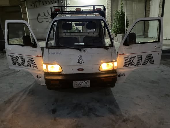 كيا تاونر 1998 - صورة 1