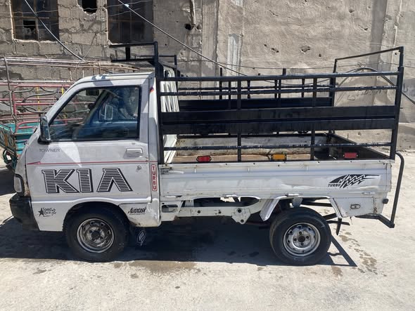 كيا تاونر 1998 - صورة 4