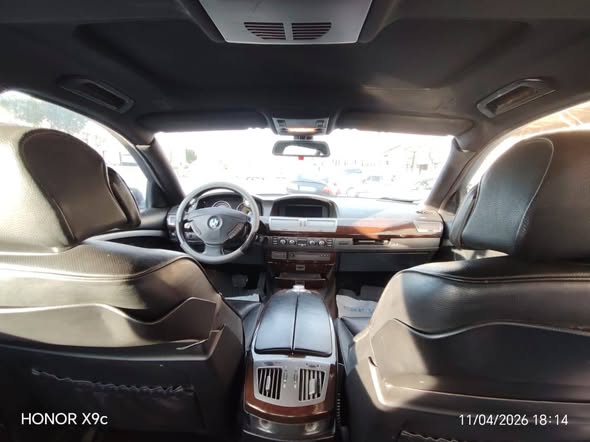 بي إم دبليو 7 Series 2004 - صورة 3