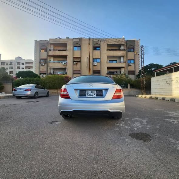 مرسيدس C200 2012 - صورة 2