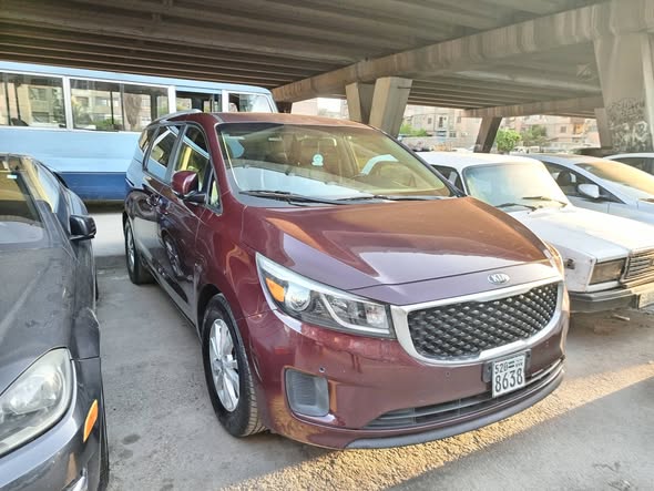 كيا سيدونا 2017 - صورة 2