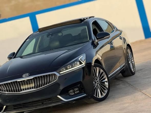 كيا كادينزا 2018 - صورة 1