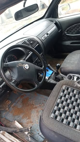 إيران خودرو سامند 2005 - صورة 2