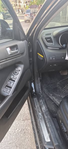 كيا كيا K7 2012 - صورة 1