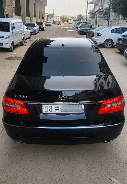 مرسيدس E300 2011 - صورة 2