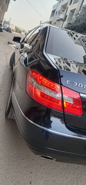 مرسيدس E300 2011 - صورة 4