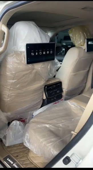 تويوتا لاندكروز 2022 - صورة 1