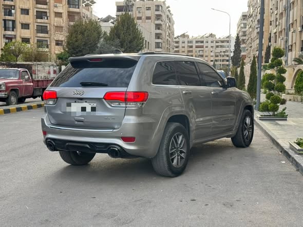 جيب جراند شيروكي 2019 - صورة 4