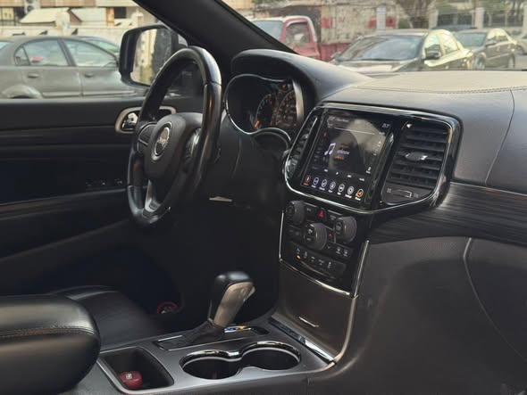 جيب جراند شيروكي 2019 - صورة 5