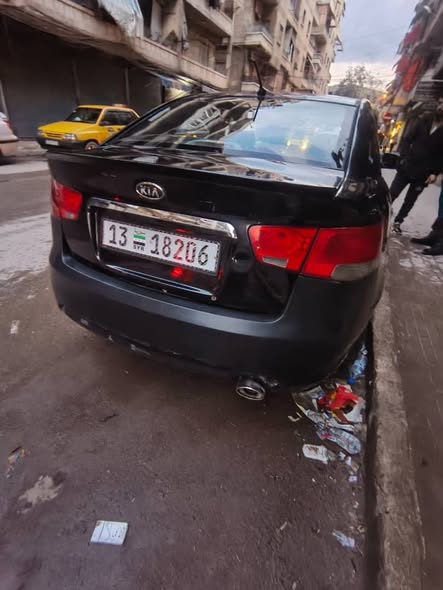 كيا فورتي 2010 - صورة 2