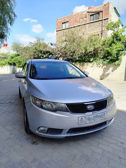 كيا فورتي 2009 - صورة 1