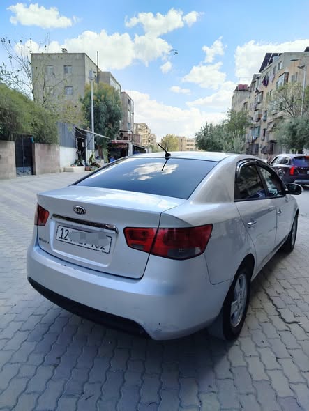 كيا فورتي 2009 - صورة 4