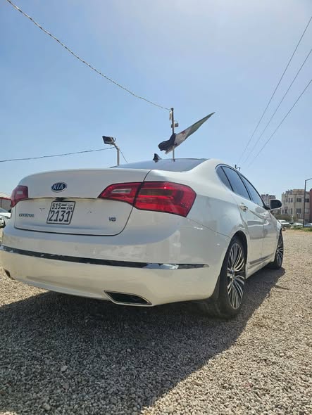 كيا كادينزا 2011 - صورة 4