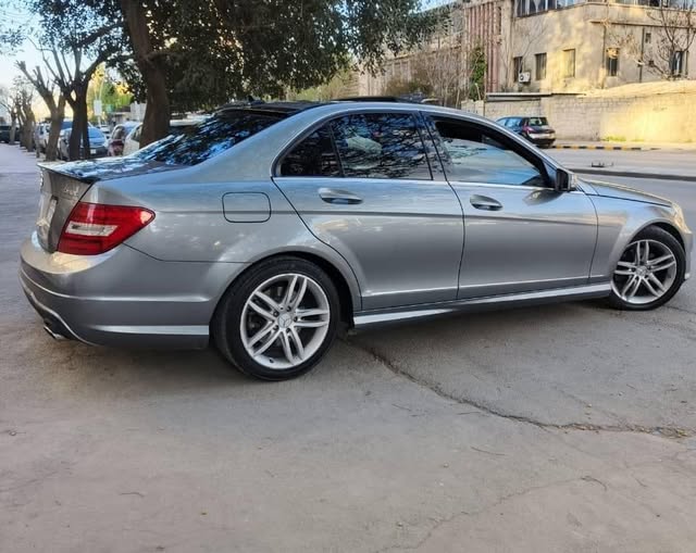 مرسيدس C300 2012
